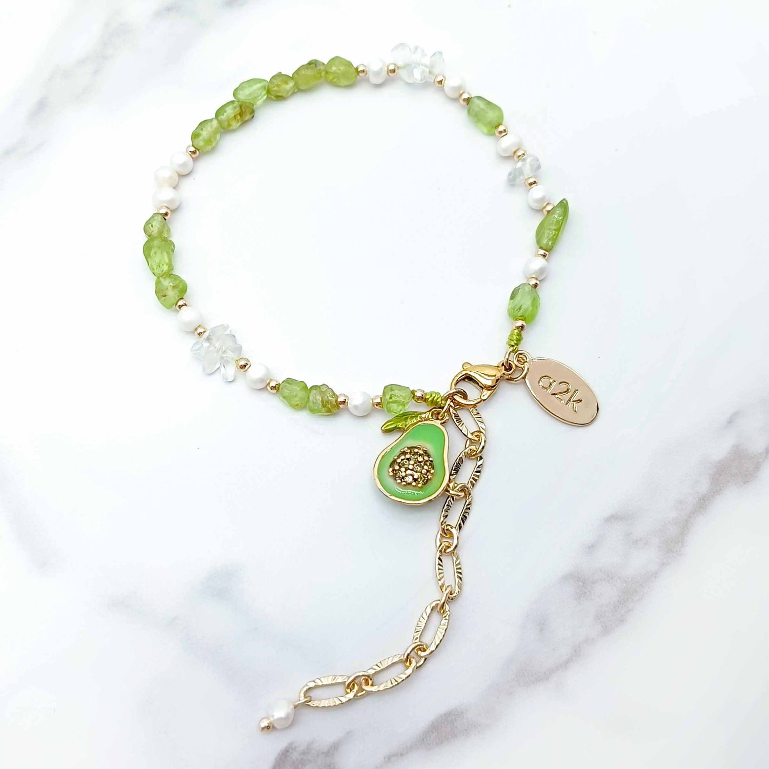Avocado Charm Beaded Bracelet – Peridot, Freshwater Pearl & Crystal | Gold-Plated