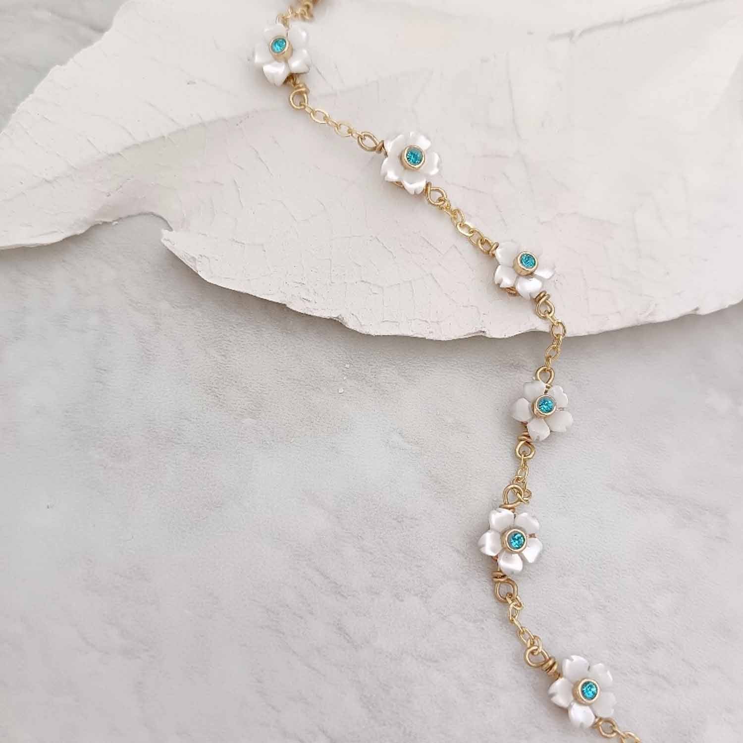 Mother of Pearl Birthstone Dainty Flower Bracelet