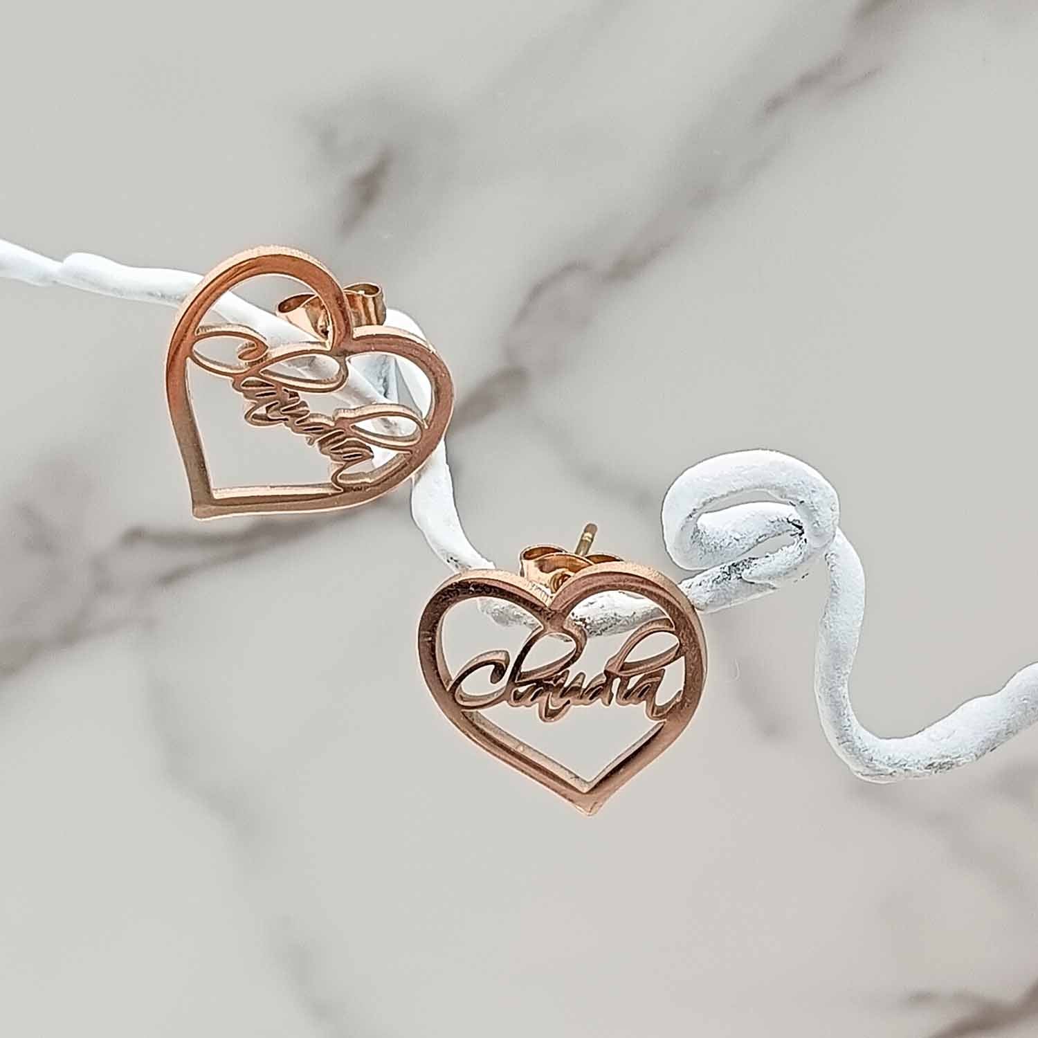 Custom Heart Name Stud Earrings – Personalized Stainless Steel in 3 Plating Colors