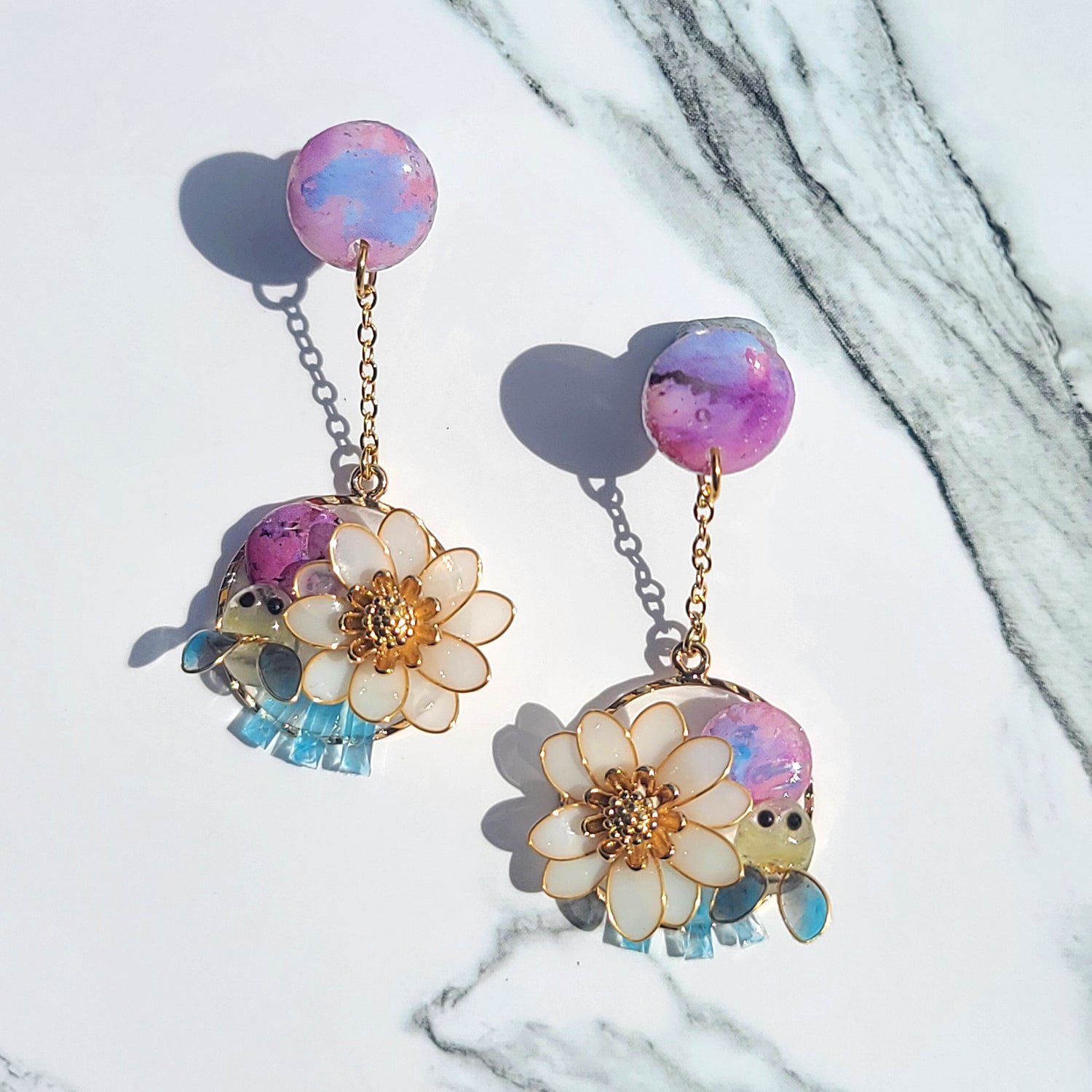 Daisy Bee Drop Earrings
