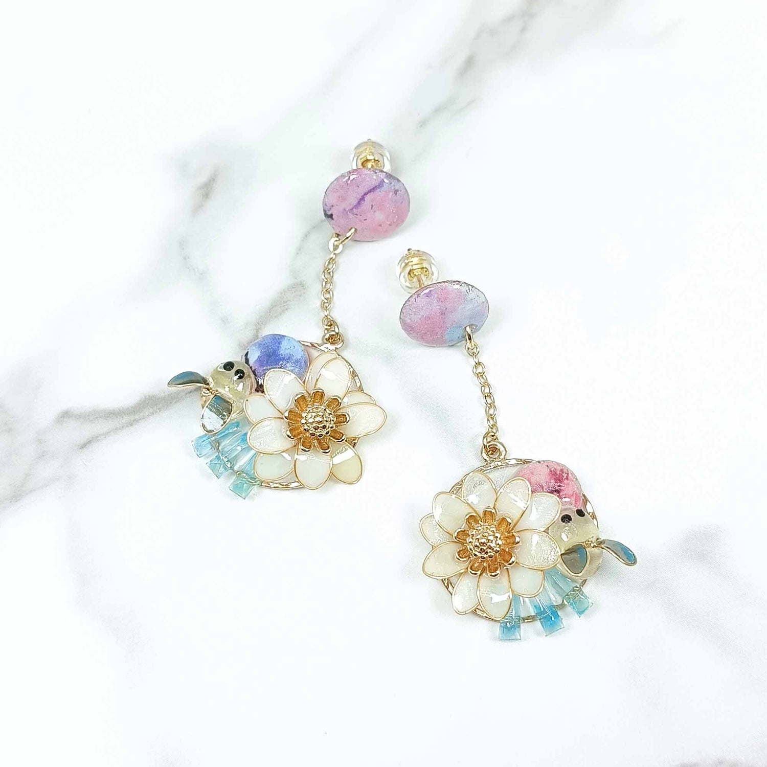 Daisy Bee Drop Earrings