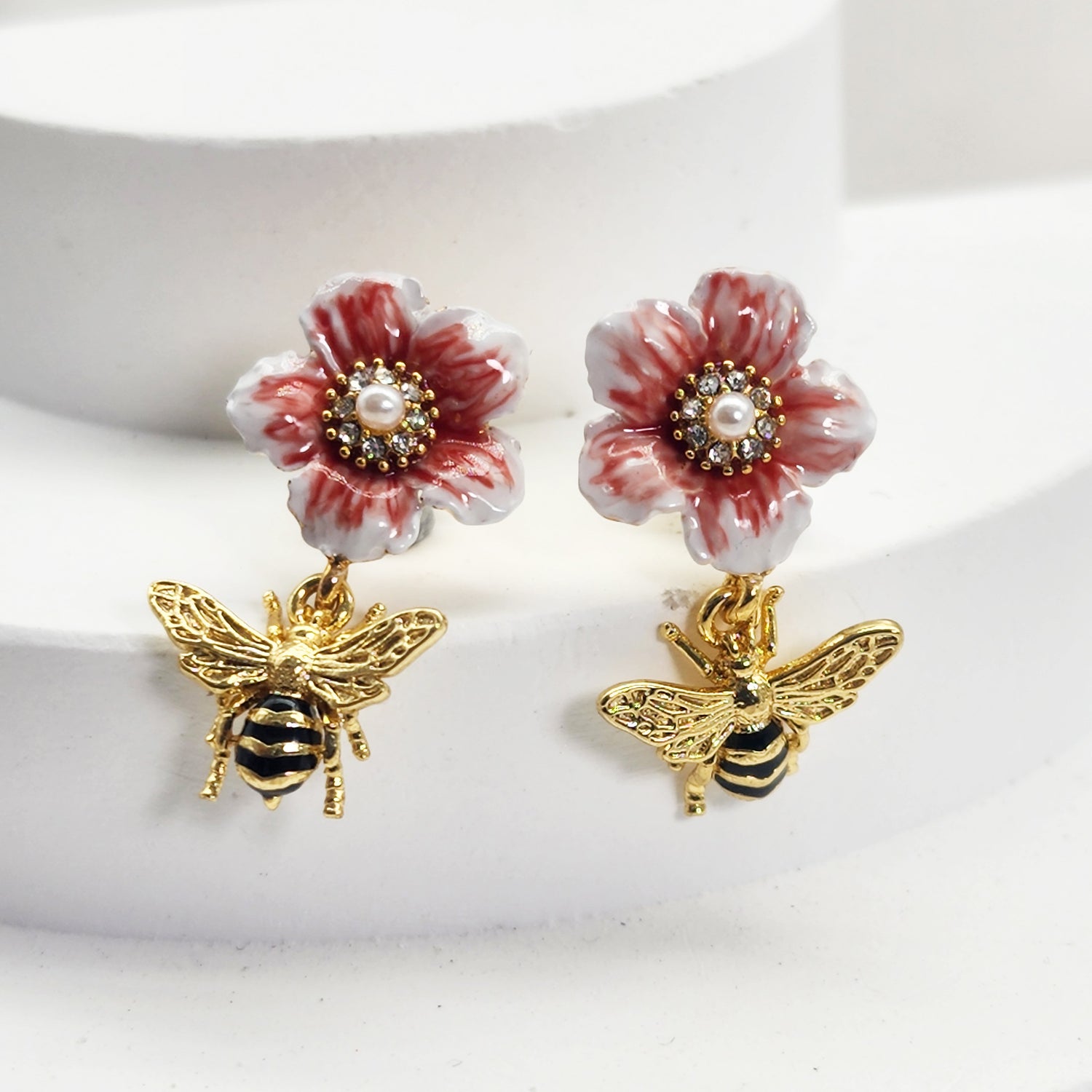 Handpainted Enamel Daisy Flower Post Bee Drop Earrings
