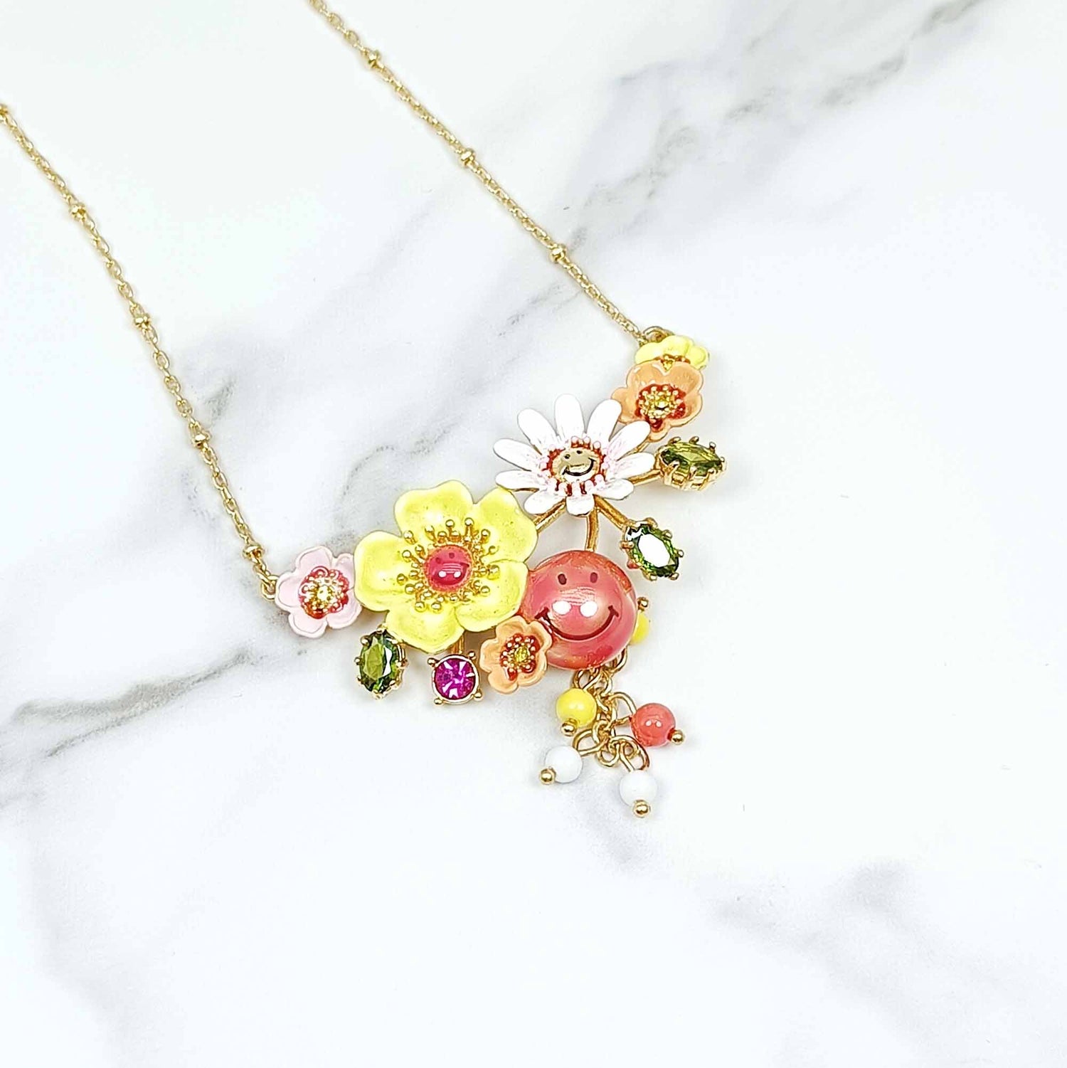 Daisy Flower Smiley Face Necklace